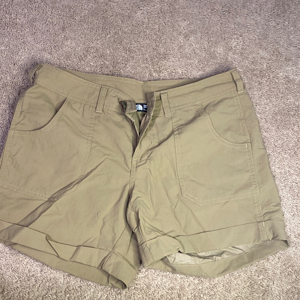 The Northface Womens Size 4 Shorts